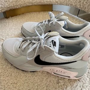 Nike AirMax Women’s Running Shoes